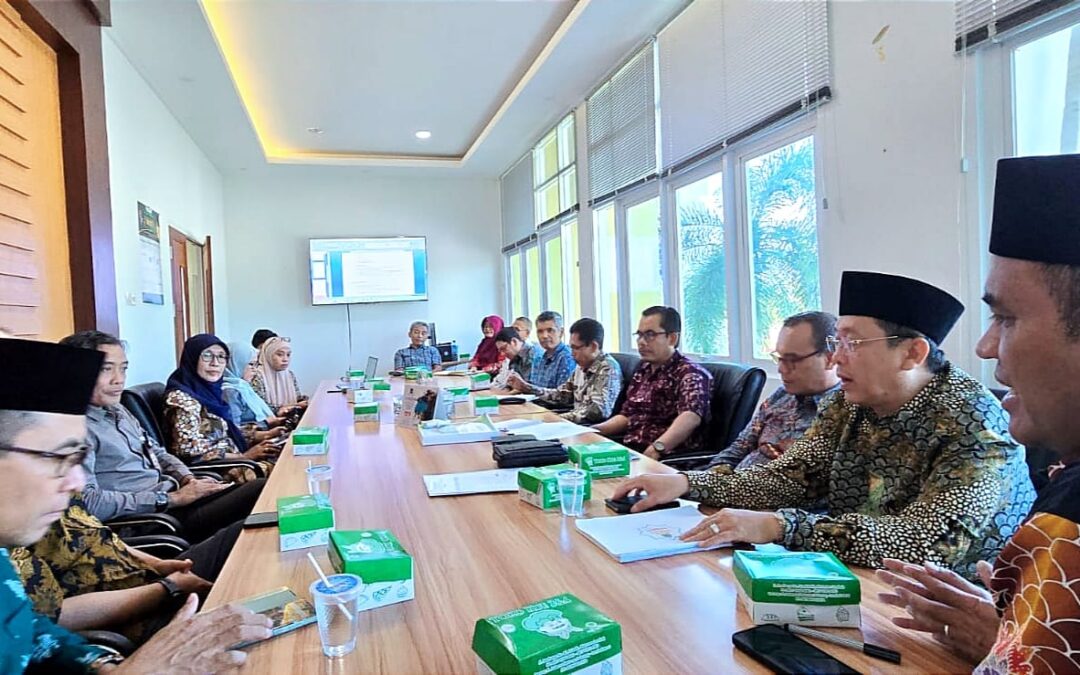 RAPAT EVALUASI PENILAIAN MAHASISWA BARU DAN PERSIAPAN SOSIALISASI UMPTKIN: UPAYA KOLABORATIF MENYONGSONG MASA DEPAN PENDIDIKAN TINGGI