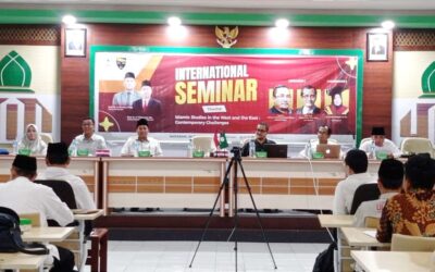 PASCASARJANA UIN MATARAM SELENGGARAKAN SEMINAR INTERNASIONAL BERSAMA PROFESOR DARI UNIVERSITAS MALAYA MALAYSIA MEMBINCANG STUDI ISLAM DI TIMUR TENGAH DAN BARAT