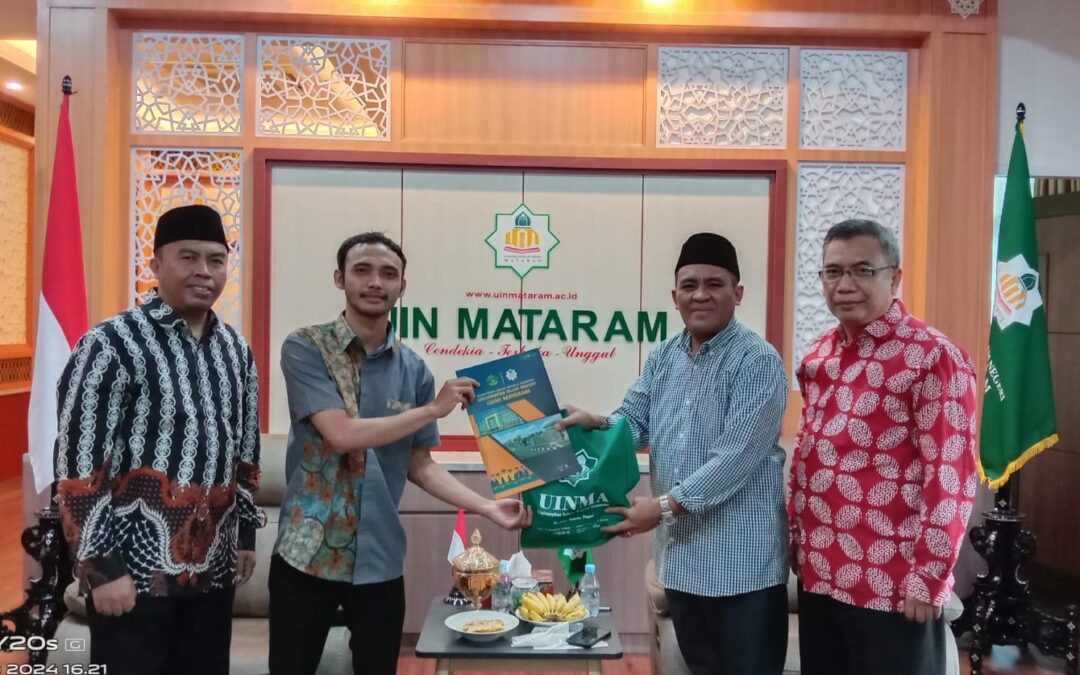 MAHASISWA PEMIKIRAN POLITIK ISLAM DELEGASI INTERNATIONAL YOUTH EXCHANGE DI TIGA NEGARA