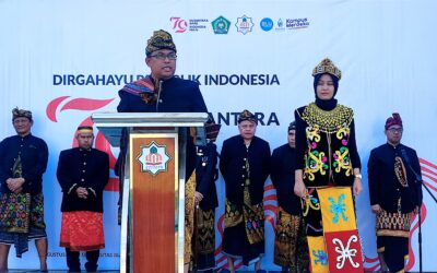 UIN MATARAM MENGGELAR UPACARA PERINGATAN HUT RI KE-79 : AMANAT MENTERI AGAMA DIBACAKAN OLEH INSPEKTUR PROF. DR. H. ADI FADLI, M.Ag.