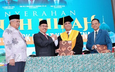 UIN MATARAM PERKUAT SINERGI DENGAN PEMDA LOMBOK BARAT: WISUDA KE-49 DIWARNAI PENANDATANGANAN HIBAH TANAH UNTUK KAMPUS BARU