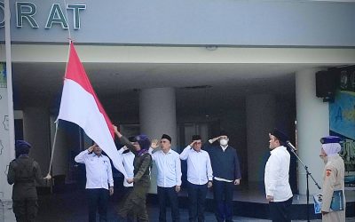 UIN MATARAM GELAR UPACARA BENDERA PERINGATAN HARI GURU NASIONAL 2024