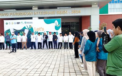 REKTOR UIN MATARAM APRESIASI TIM SDGs CENTER GERAKAN 1000 POHON : SELAMAT DATANG DI KEBUN KORMA AJWA AT-TOHIRI DI UIN MATARAM
