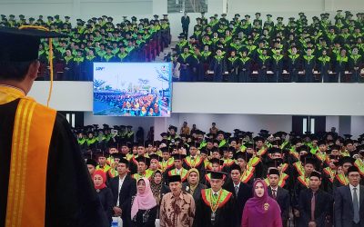 972 BINTANG TERLAHIR: UIN MATARAM THE FIRST CHOICE