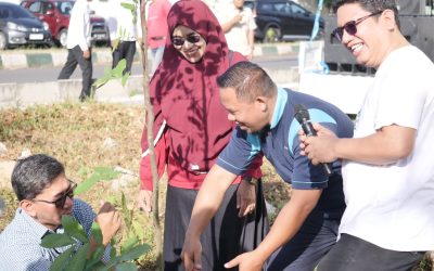 REKTOR IJAZAHKAN MANTRA “KAWIN MATOA” DI HARI BUMI: SIMBOL CINTA UNTUK ALAM