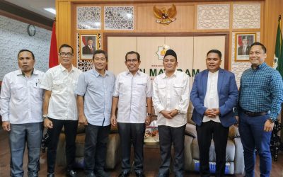 MERAWAT HARMONI PASCALEBARAN : OPEN OFFICE REKTOR UIN MATARAM JADI AJANG KEBERSAMAAN