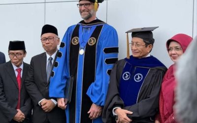 MEMBAWA NAMA INDONESIA KE PANGGUNG DUNIA: PROF. DR. KH. NASARUDDIN UMAR TERIMA DOKTOR HONORIS CAUSA DARI HARTFORD INTERNATIONAL UNIVERSITY