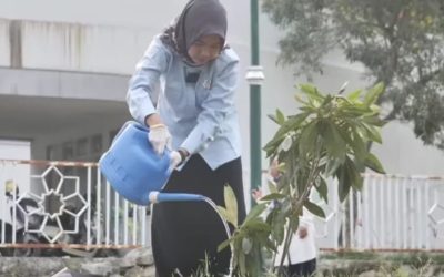 MENANAM UNTUK NEGERI, MERAWAT BUMI: ASN PPPK UIN MATARAM WUJUDKAN EKOTEOLOGI DALAM AKSI NYATA
