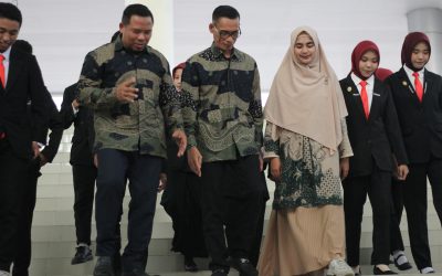 LEVEL UP! 20 MAHASISWA MAGANG HUMAS PROTOKOL UIN MATARAM RESMI SANDANG PIN PROTOKOLER GARUDA INDONESIA