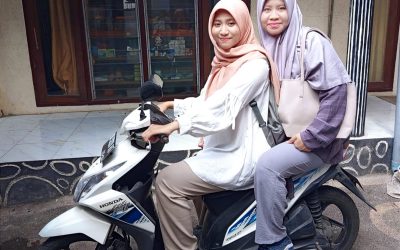IBU DAN ANAK JADI MAHASISWA BERSAMAAN, SUHARTINI: BELAJAR ITU TAK PERNAH TERLAMBAT