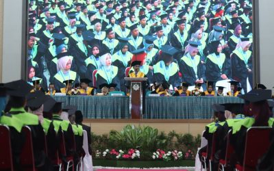 KEADILAN AKADEMIK DI PANGGUNG WISUDA: REKTOR BERIKAN PENGHORMATAN KEPADA SELURUH WISUDAWAN TANPA TERKECUALI