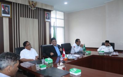 REKTOR EX-OFFICIO ATASAN PPID UIN MATARAM PIMPIN RAPAT PERSIAPAN MONITORING KOMISI INFORMASI RI