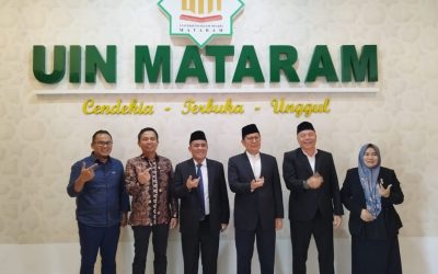 “MEMBANGUN KARAKTER MANDIRI MAHASISWA: STUDIUM GENERALE FEBI UIN MATARAM BERSAMA KH. MUHAMMAD CHOLIL NAFIS”