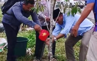 SPIRIT SANTRI MENYAPA BUMI: REKTOR WUJUDKAN TAFSIR ECOTEOLOGI MELALUI GERAKAN GREEN CAMPUS DAN DUTA SDGS
