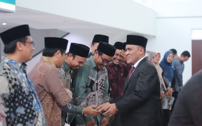 REKTOR LANTIK 76 KETUA DAN SEKRETARIS JURUSAN SERTA PASCASARJANA: TEGASKAN SEMANGAT KOLABORASI MENUJU WORLD CLASS UNIVERSITY