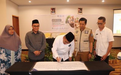 REKTOR PROF. DR. H. MASNUN TAHIR LAUNCHING PROGRAM KAMPUS BASIRA: WUJUDKAN KAMPUS YANG AMAN, NYAMAN, DAN RAMAH LINGKUNGAN