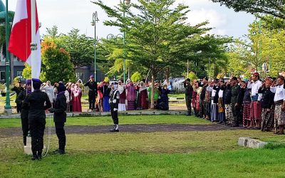 UIN MATARAM SEMARAKKAN HARI GURU NASIONAL DENGAN UPACARA BERBALUT BUDAYA NUSANTARA