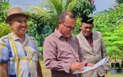 KOLABORASI HIJAU UIN MATARAM DAN KOMUNITAS TIONGHOA NTB: 300 BIBIT POHON SIAP HIJAUKAN KAMPUS UNTUK HAB KEMENAG KE-80