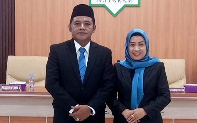 JANJI SUCI JADI DOKTOR BERSAMA: SUAMI ISTRI KOMPAK RAIH GELAR DOKTOR DI UIN MATARAM