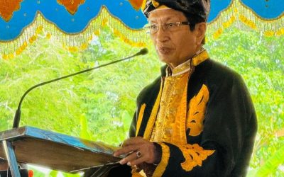 MENTERI AGAMA RI DIANUGERAHI GELAR ADAT “MIA OGENA YI SYARA AGAMA” OLEH KESULTANAN BUTON