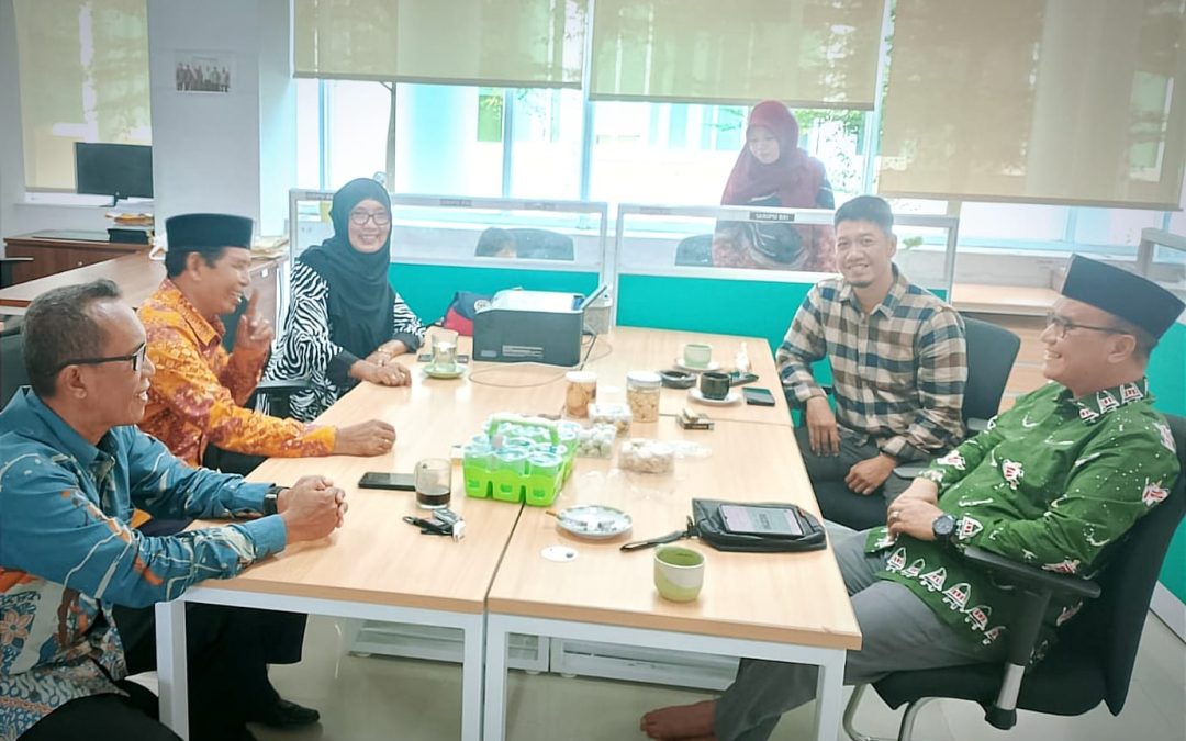 PATROLI SILATURAHMI DAN SECANGKIR KOPI: HANGATKAN HARI PERTAMA MASUK KERJA DI UIN MATARAM
