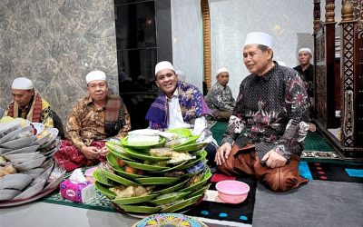 REKTOR PROF. DR. TGH MASNUN TAHIR ISI TAUSIYAH NUZULUL QUR’AN PAMUNGKAS: SAMPAIKAN PESAN MENTERI AGAMA MELALUI GERAKAN MASJID RAMAH MUDIK YANG HUMANIS DAN MENYENANGKAN