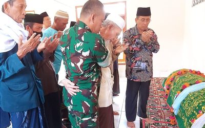 REKTOR UIN MATARAM KENANG KETELADANAN ALMARHUMAH HJ. SITI HASANAH, A.Md.: SOSOK LEMBUT YANG MENGINSPIRASI DHARMA WANITA