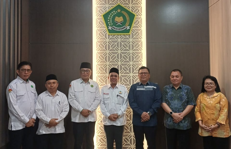 REKTOR UIN MATARAM HADIRI PERTEMUAN BERSAMA BPK RI DI KANWIL KEMENAG NTB